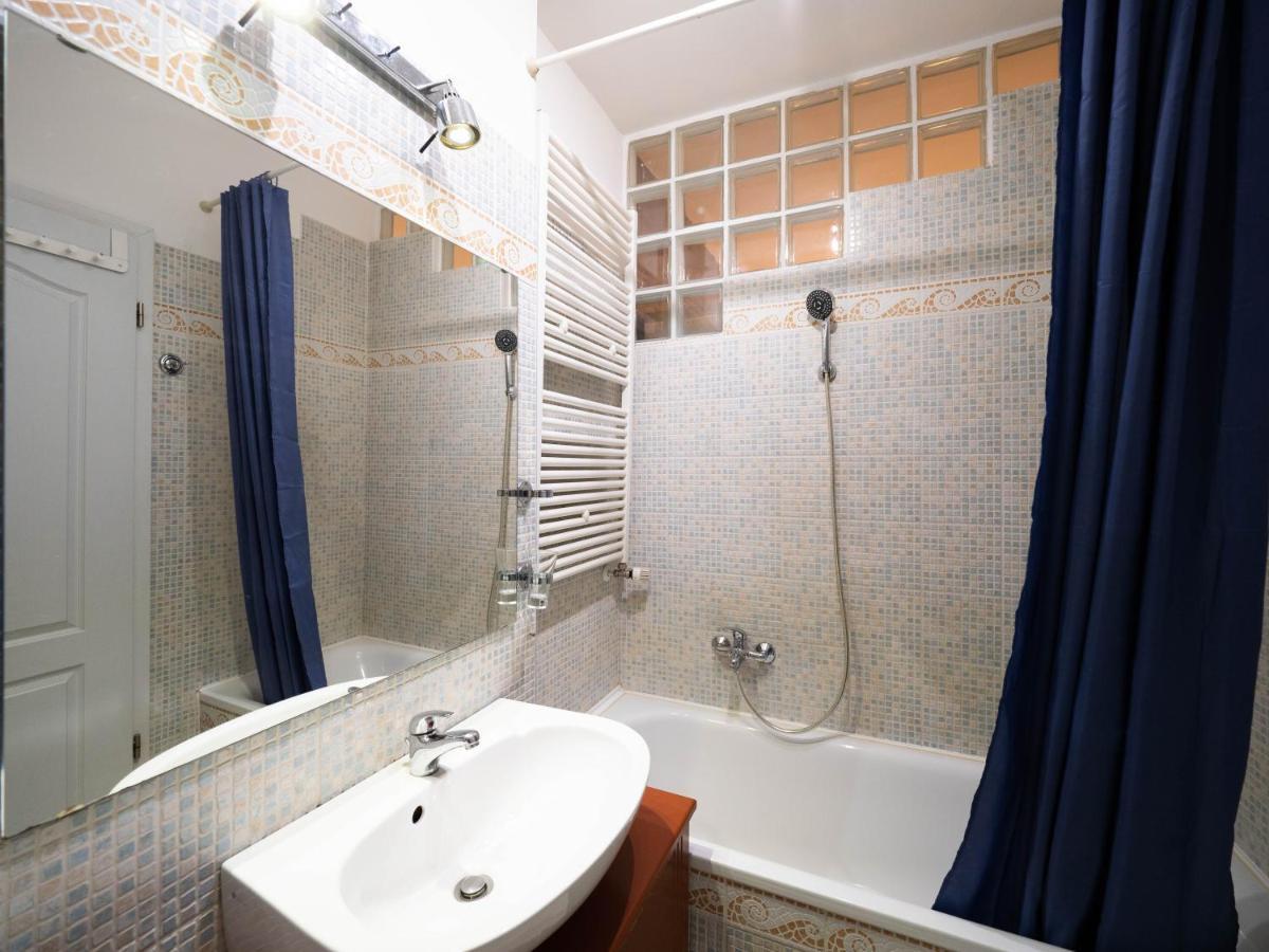 Super Cute Studio With Terrace Next To Gozsdu Passage Budapeste Exterior foto
