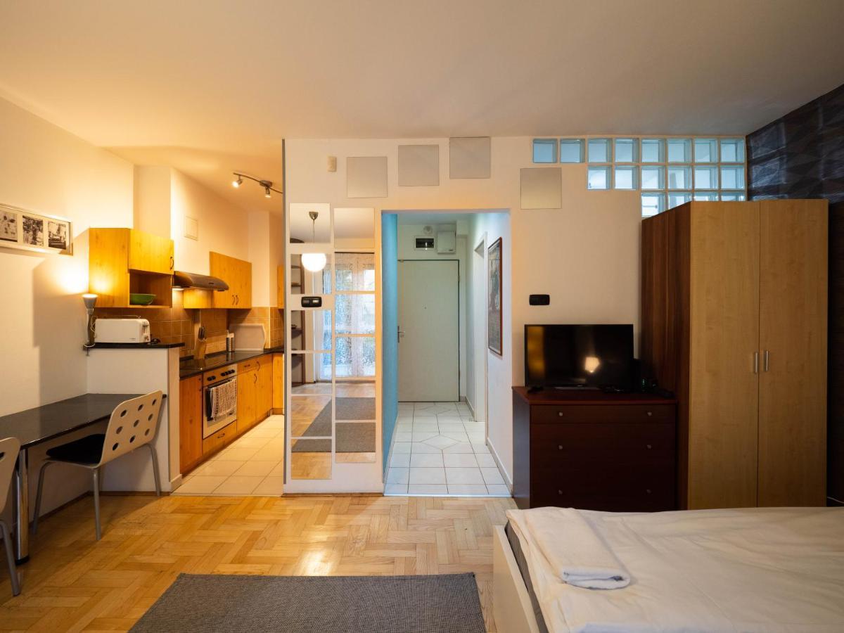 Super Cute Studio With Terrace Next To Gozsdu Passage Budapeste Exterior foto